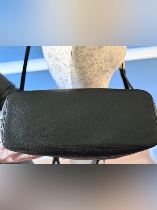 Tory Burch Thea Medium Slouchy Satchel in Pebble Black - Picture 9 of 14